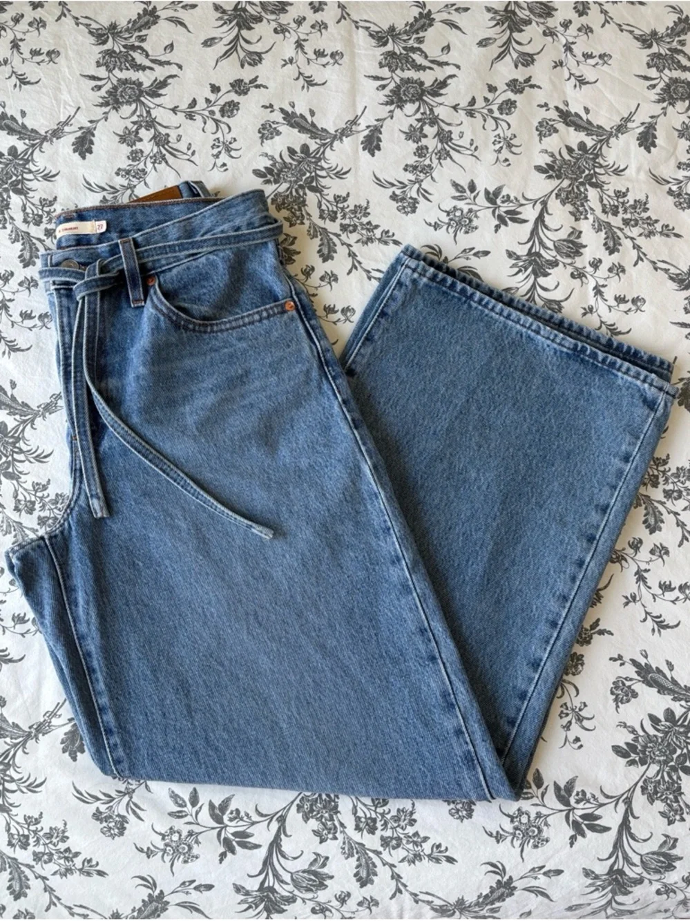 NWOT! Levi’s XL Baggy Straight Jeans - Picture 7 of 16